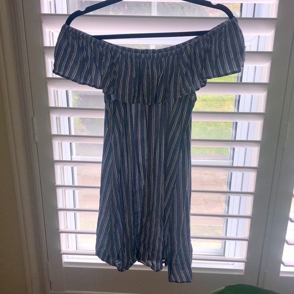 Off the shoulder dress - Picture 2 of 2